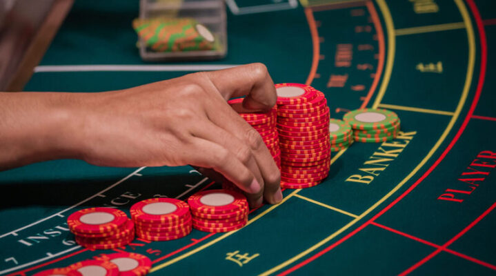 Cách chơi bài baccarat