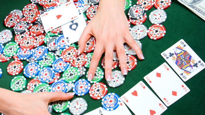 Sơ lược về luật chơi bài poker Sơ lược về luật chơi bài poker