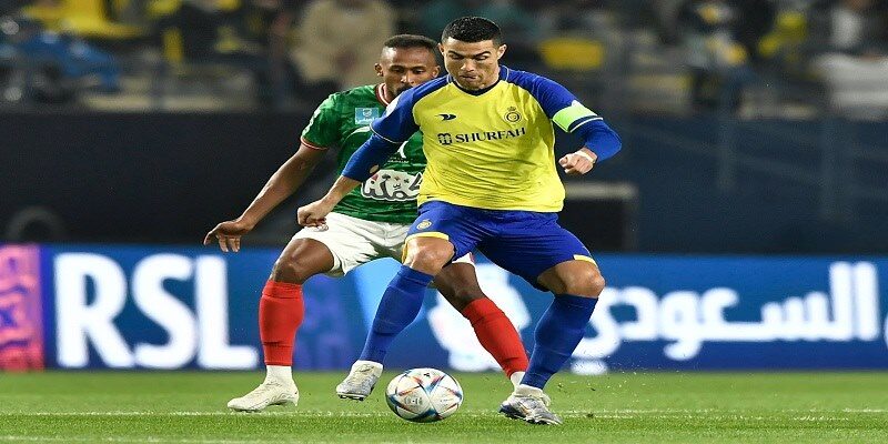 Án phạt có thể sẽ không dừng ở việc cấm thi đấu 1 tháng cho Ronaldo?