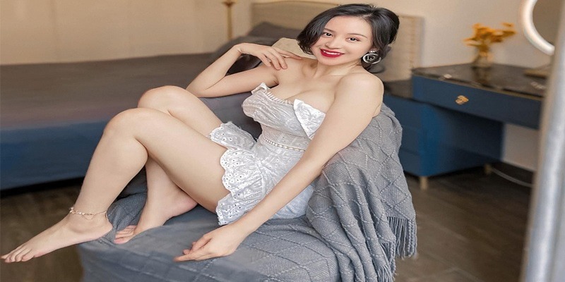 Ngộp thở với clip Bà Tưng 18+, uốn éo trong tư thế khiêu gợi Ngộp thở với clip Bà Tưng 18+, uốn éo trong tư thế khiêu gợi