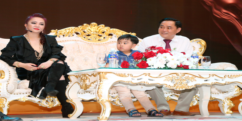 Lần thứ hai nhằm làm rõ vai trò của các đồng phạm Lần thứ hai nhằm làm rõ vai trò của các đồng phạm