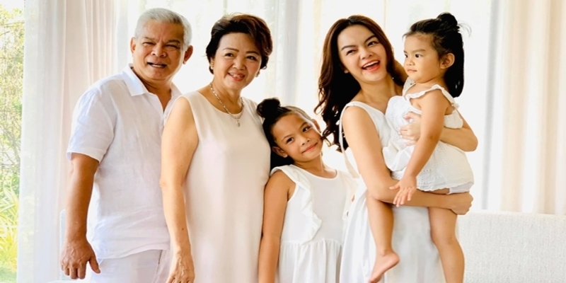 Phạm Quỳnh Anh sinh con gái thứ ba nhưng danh tính nửa kia của nữ ca sĩ vẫn là một ẩn số Phạm Quỳnh Anh sinh con gái thứ ba nhưng danh tính nửa kia của nữ ca sĩ vẫn là một ẩn số