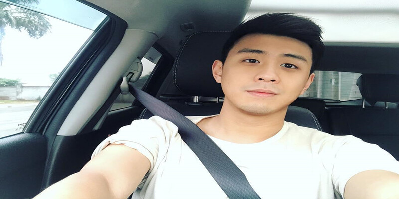 Là Vlogger đời đầu, tài năng, đẹp trai và giàu có Là Vlogger đời đầu, tài năng, đẹp trai và giàu có
