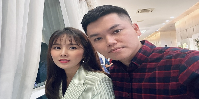 Diễn viên Lê Phương xinh đẹp cùng chồng trong lễ ra mắt phim Diễn viên Lê Phương xinh đẹp cùng chồng trong lễ ra mắt phim