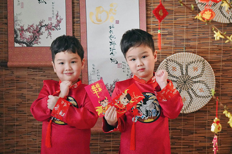 Cặp đôi song sinh nhà Baggio cao lớn phổng phao Cặp đôi song sinh nhà Baggio cao lớn phổng phao