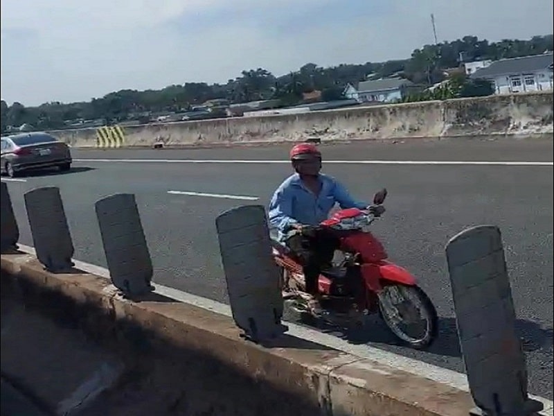 Long đã chém nhầm nạn nhân khi tưởng người chạy xe là anh Lư