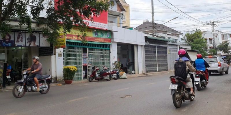 Hiện trường nơi người chồng dùng xăng tạt vợ cũ rồi đốt