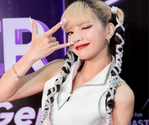 Ciin Ciin cực xinh đẹp