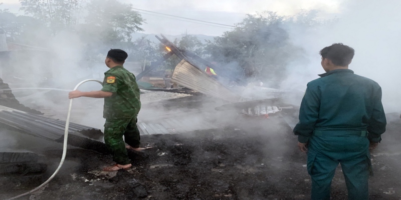 Vụ đốt lửa cháy nhà ở Quảng Nam ngày 2/2 ảnh hưởng đến hộ gia đình nào? Vụ đốt lửa cháy nhà ở Quảng Nam ngày 2/2 ảnh hưởng đến hộ gia đình nào?