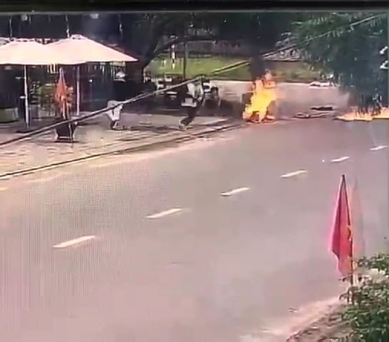 Khung cảnh đốt người bằng xăng của chị Phượng và mẹ chồng được trích xuất từ camera