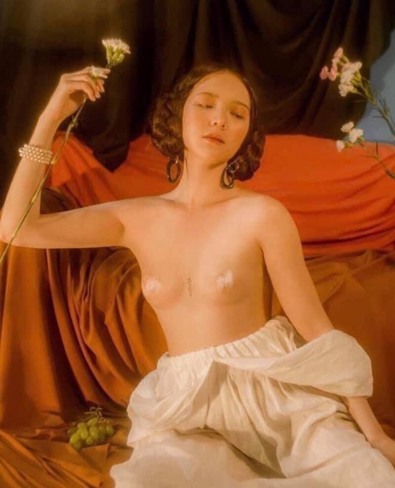 Những bức ảnh nude Hải Tú không che Những bức ảnh nude Hải Tú không che