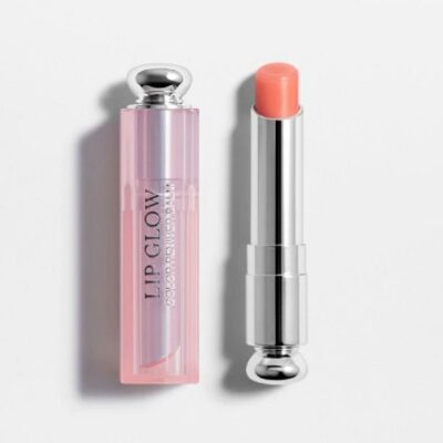 Son Dior Addict Lip Glow là 1 mỹ phẩm làm đẹp mà Doãn Hải My khá yêu thích