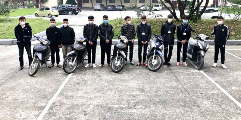 Bắt giữ nhóm đối tượng mang hung khí náo loạn