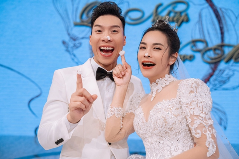 Ca sĩ Ngọc Mai và loạt ồn ào từng kết hôn: Quốc Nghiệp phản ứng ra sao Ca sĩ Ngọc Mai và loạt ồn ào từng kết hôn: Quốc Nghiệp phản ứng ra sao