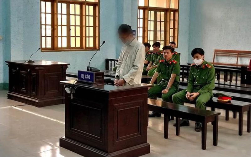 Người cha hiếp dâm con gái ruột tại phiên tòa xét xử