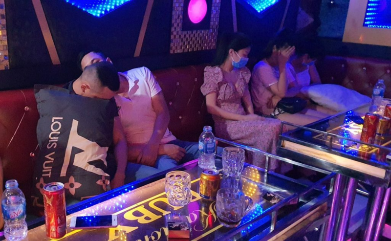 Lộ video Sunny bar Vĩnh Phúc sex thác loạn không che mới nhất Lộ video Sunny bar Vĩnh Phúc sex thác loạn không che mới nhất