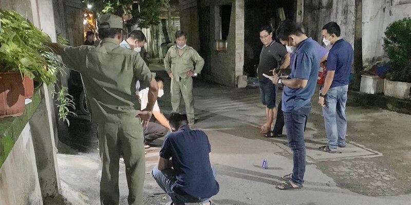 Công an kịp thời có mặt tóm gọn hung thủ