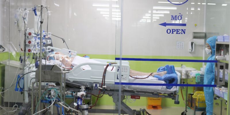 Thiếu niên 15 tuổi vào đất liền cấp cứu tại Bệnh viện Chợ Rẫy