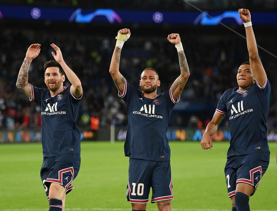Paris SG đang sở hữu đội hình siêu sao với bộ ba Messi - Neymar - Mbappe