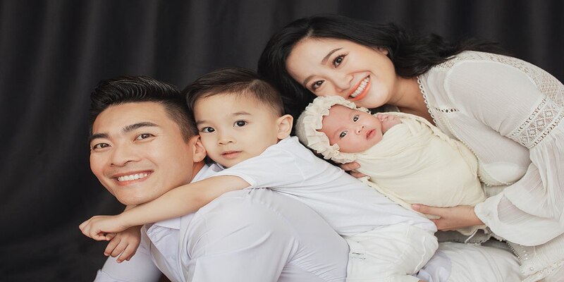 Nhiều nghệ sĩ, bạn bè mừng Nhiều nghệ sĩ, bạn bè mừng