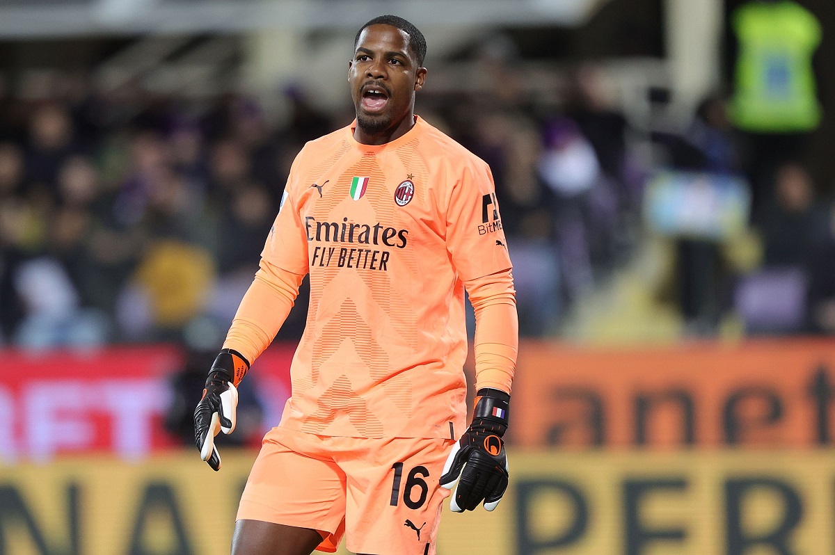 Thủ môn Maigan đã có màn thể hiện xuất sắc giúp AC Milan cản phá nhiều lần tấn công của Fiorentina