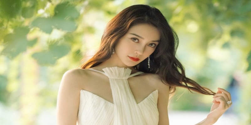 Angelababy và sự nghiệp xuống dốc hậu ly hôn Angelababy và sự nghiệp xuống dốc hậu ly hôn