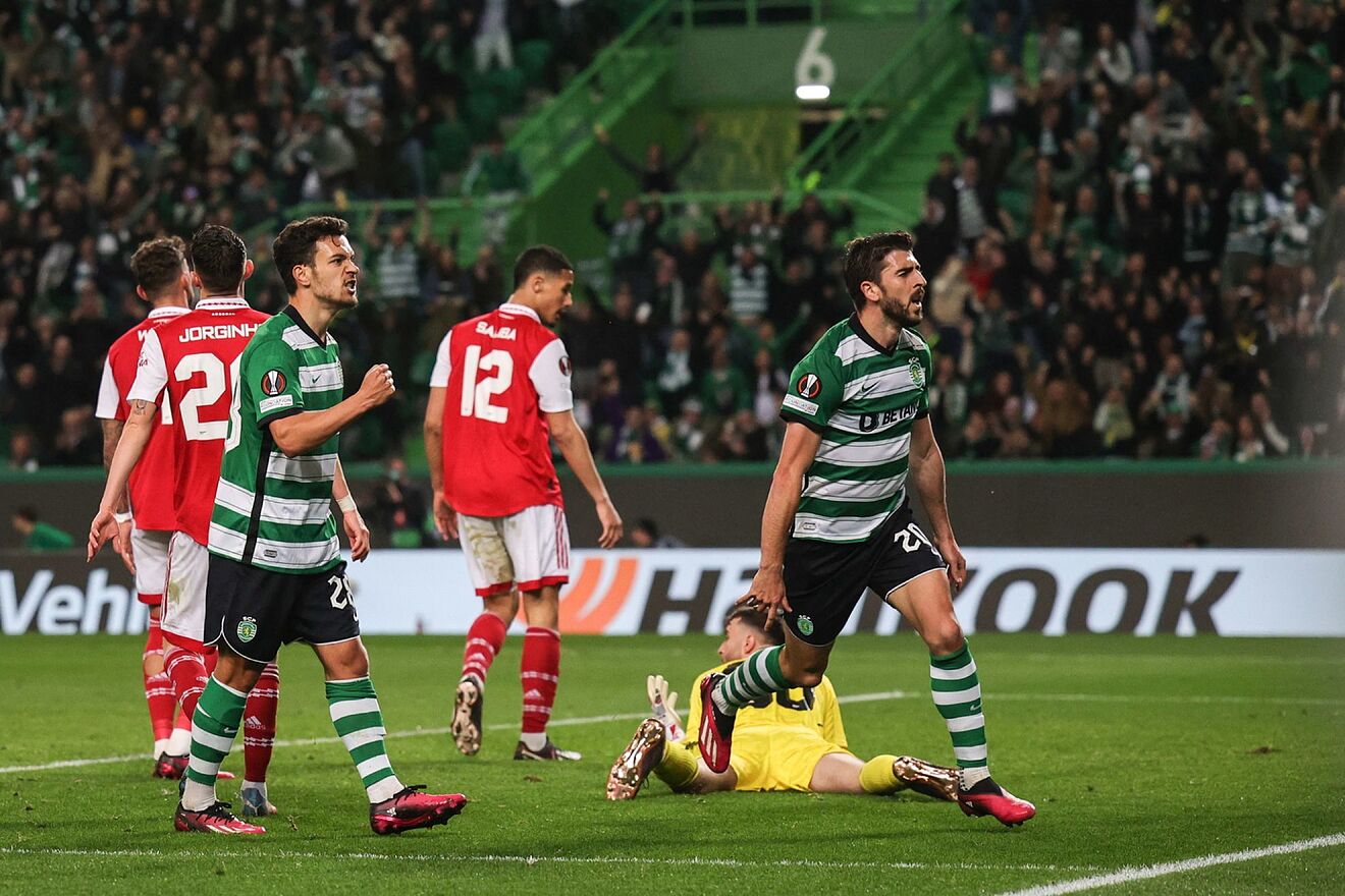 Arsenal đã dẫn trước ở đầu hiệp 1 nhưng nhang chóng bị Sporting san bằng tỷ số