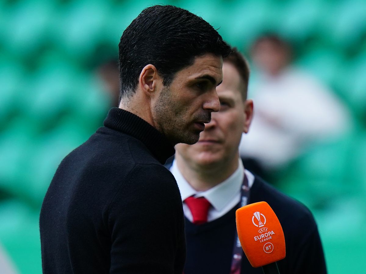 HLV Arteta tỏ ra không hài lòng với hàng thủ của Arsenal