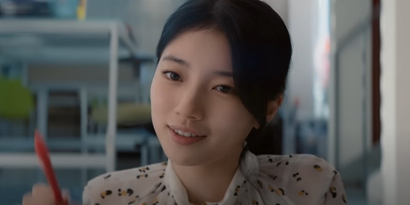 Suzy: Sức hút mạnh mẽ từ vẻ đẹp trẻ trung, rạng ngời Suzy: Sức hút mạnh mẽ từ vẻ đẹp trẻ trung, rạng ngời