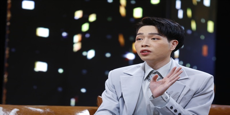 Hành trình lột xác “vịt hóa thiên nga” của nam ca sĩ Hành trình lột xác “vịt hóa thiên nga” của nam ca sĩ