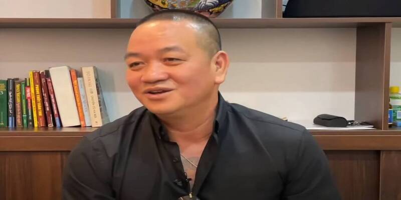 Ông trùm giang hồ ra tù sau 22 năm chấp hành án Ông trùm giang hồ ra tù sau 22 năm chấp hành án