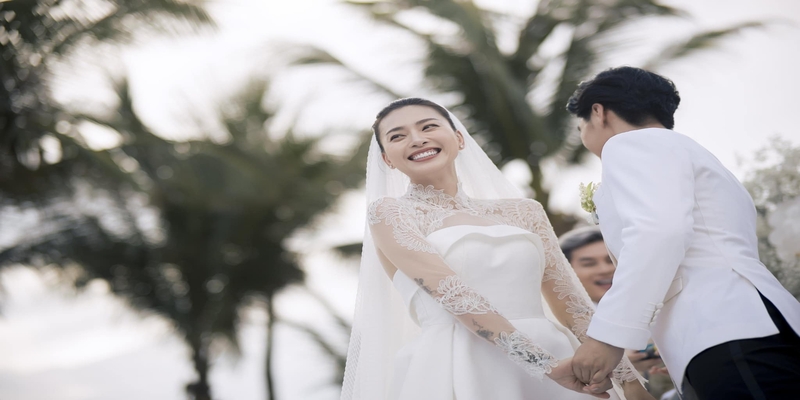 Gia thế khủng, sự nghiệp kinh doanh thành công Gia thế khủng, sự nghiệp kinh doanh thành công