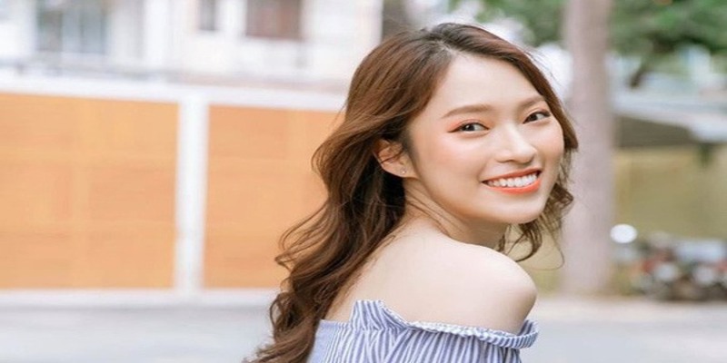 Gia đình 3 nàng tiên của MC Khánh Vy Gia đình 3 nàng tiên của MC Khánh Vy