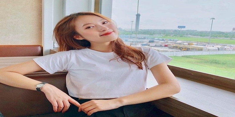 MC Khánh Vy tên thật là Trần Khánh Vy MC Khánh Vy tên thật là Trần Khánh Vy