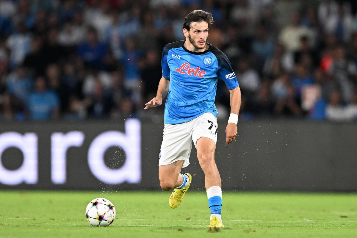 Tâm lý thi đấu của Kvaratskhelia đã thay đổi hoàn toàn khi đến Napoli