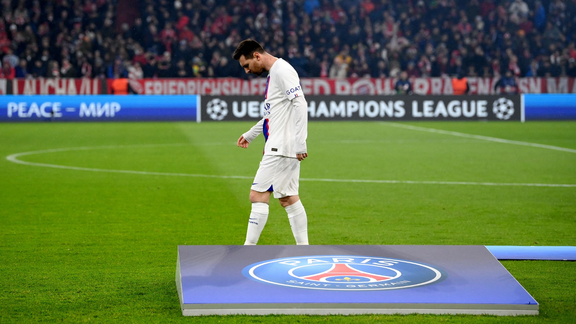 Leo Messi đang hưởng mức lương cao ở Paris SG