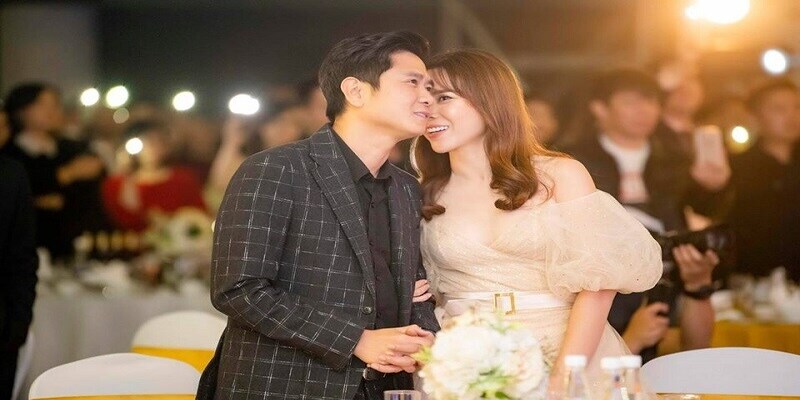 Nữ ca sĩ có cuộc sống đầy biến động sau ồn ào của chồng Nữ ca sĩ có cuộc sống đầy biến động sau ồn ào của chồng