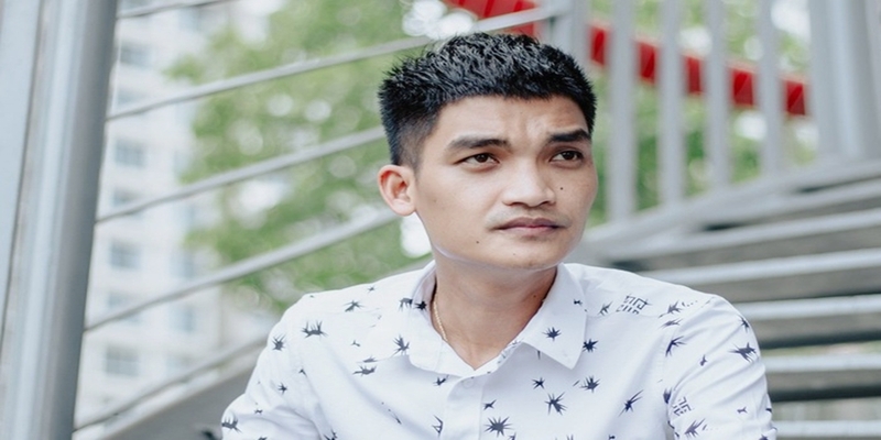 Sự nghiệp thành công trên con đường Showbiz Sự nghiệp thành công trên con đường Showbiz
