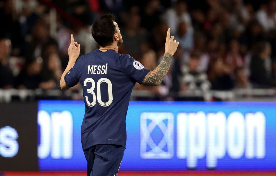 Các cổ động viên chưa hài lòng với những đóng góp của tiền đạo người Argentina cho PSG