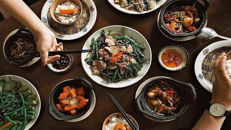Mơ thấy ăn cơm có ý nghĩa gì?