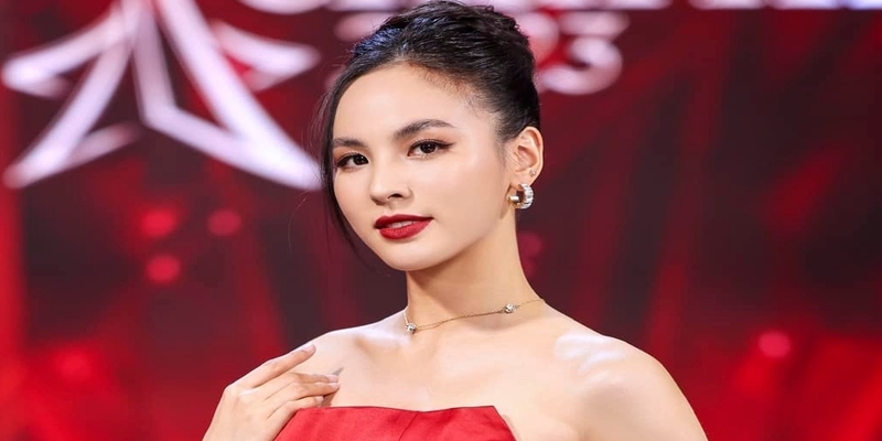Lược sử đời tư về Quỳnh Nga Lược sử đời tư về Quỳnh Nga