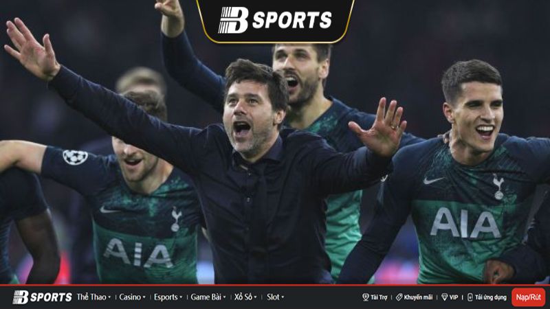Trang phục và biểu tượng của đội tuyển Tottenham Trang phục và biểu tượng của đội tuyển Tottenham