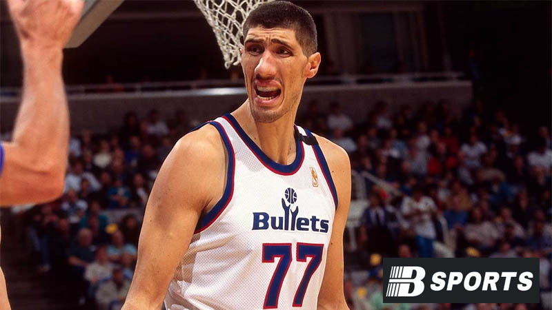 Gheorghe Muresan - Cầu thủ bóng rổ cao nhất thế giới hiện nay Gheorghe Muresan - Cầu thủ bóng rổ cao nhất thế giới hiện nay